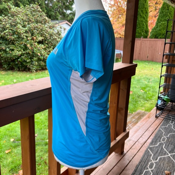 North Face Blue Flight Series Short Sleeve Lightweight Running Shirt Top Small - Picture 3 of 8